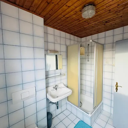 Guesthouse-mother Sankt Kanzian am Klopeiner See