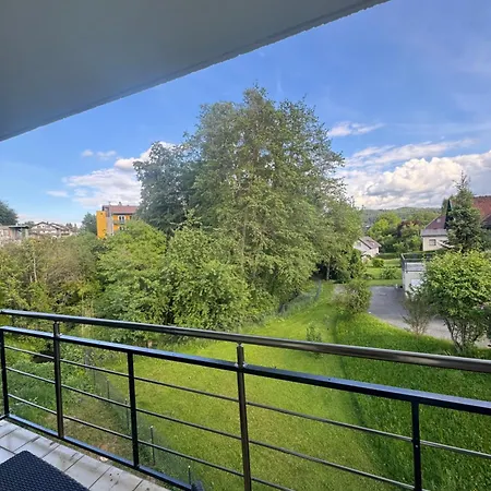 Guesthouse-mother 招待所 *