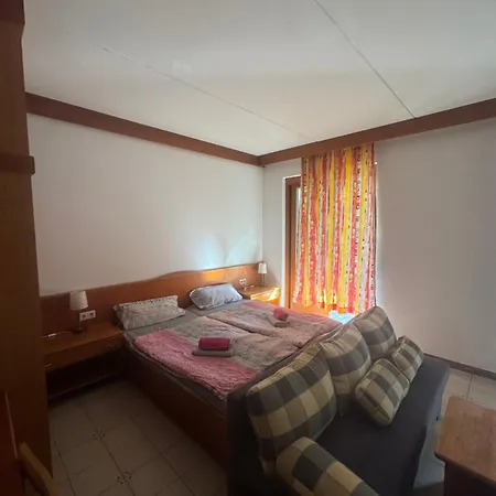 Guesthouse-mother * Sankt Kanzian am Klopeiner See