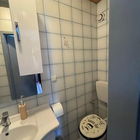 Guesthouse-mother 招待所