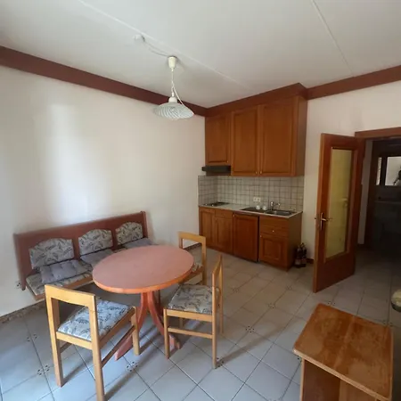 Guesthouse-mother * 圣卡荐