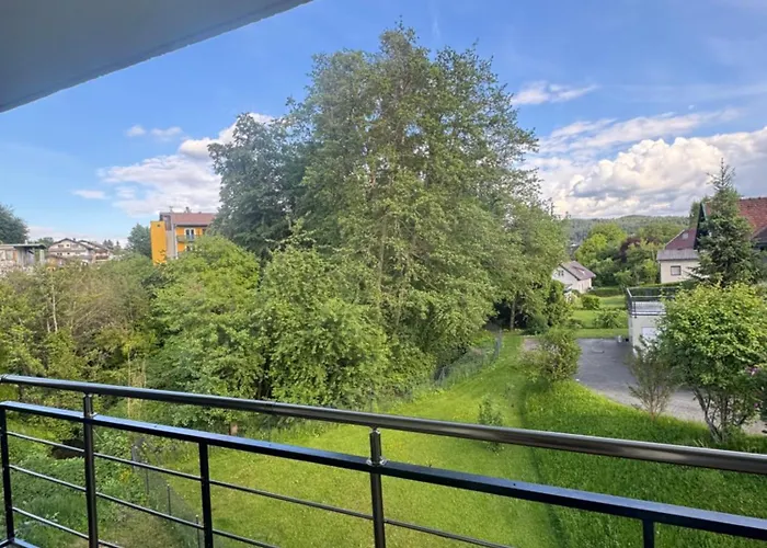 Guesthouse-mother בית הארחה *