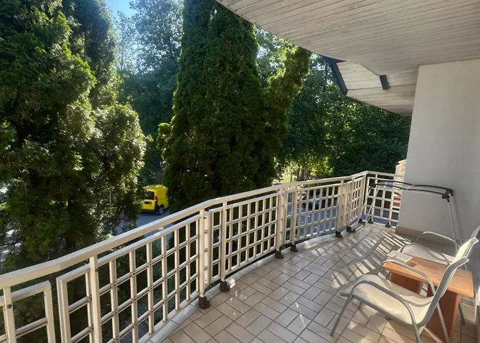 Guesthouse-mother Pensjonat *